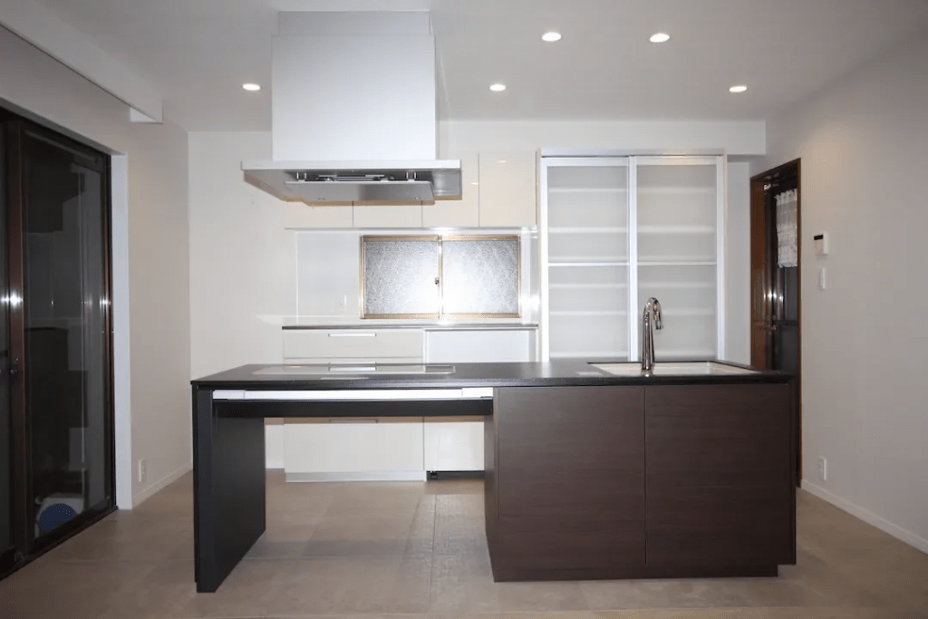 リフォーム後のアイランドキッチン