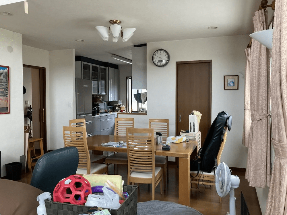 リフォーム前の奥まった位置にあるキッチン